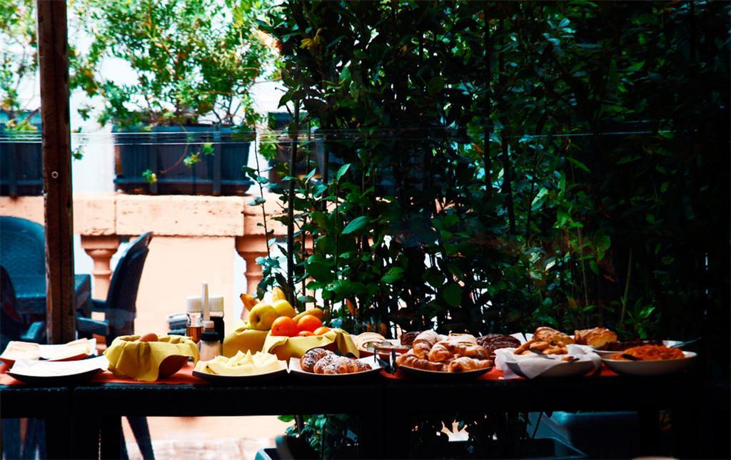 The Roma House Hotel Exterior foto