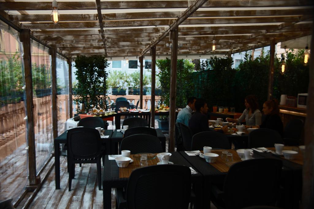 The Roma House Hotel Exterior foto